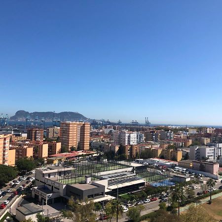 Piso Semicentrico Con Vistas A La Bahia De Algecirasアパートメント エクステリア 写真